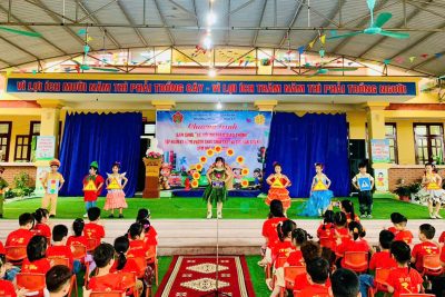 TRƯỜNG MẦM NON ĐỨC LÝ TỔ CHỨC CHƯƠNG TRÌNH SÂN CHƠI “ BÉ VỚI AN TOÀN GIAO THÔNG”